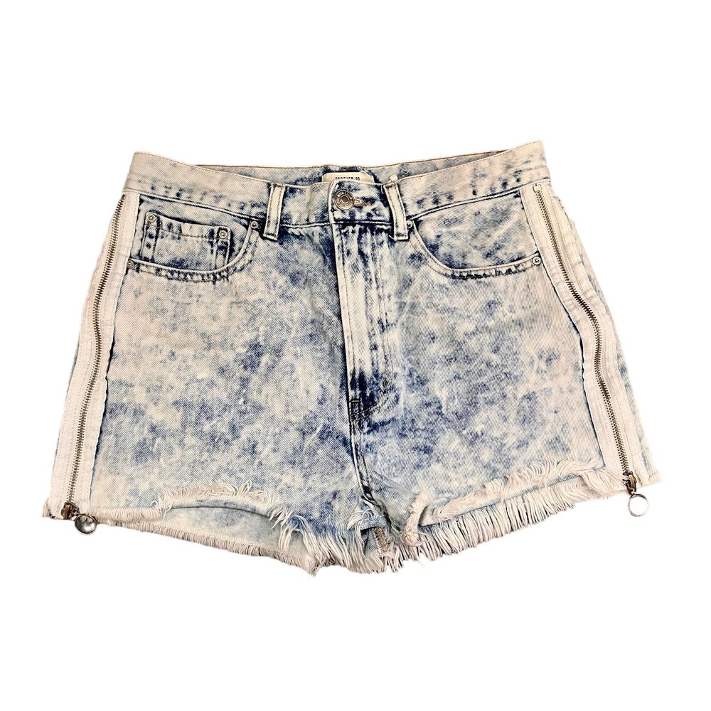 Women Shorts "Forever 21" Size 28 W Inseam 2 *Rare FInd*